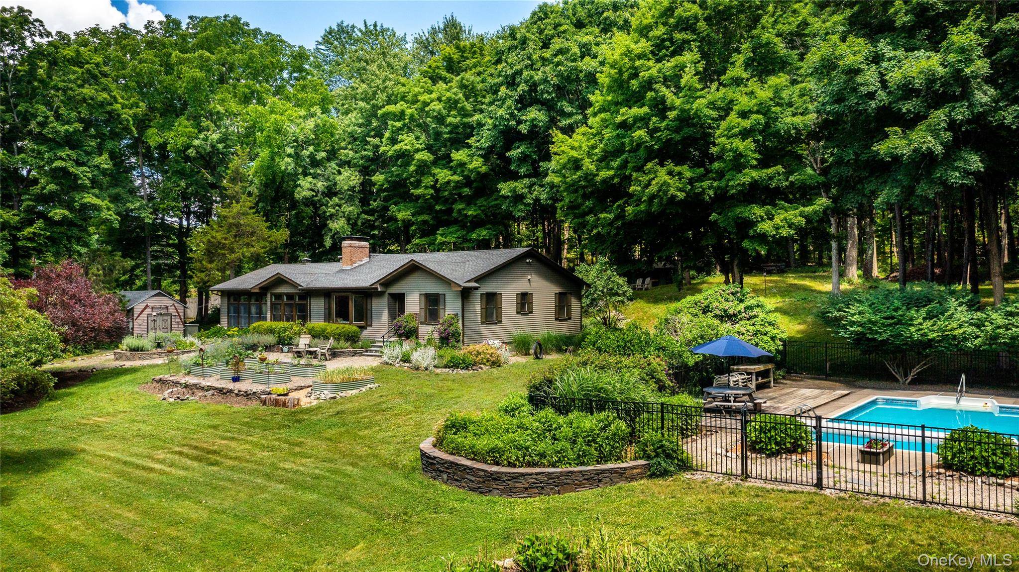 50 Field RD, Clinton Corners, NY 12514
