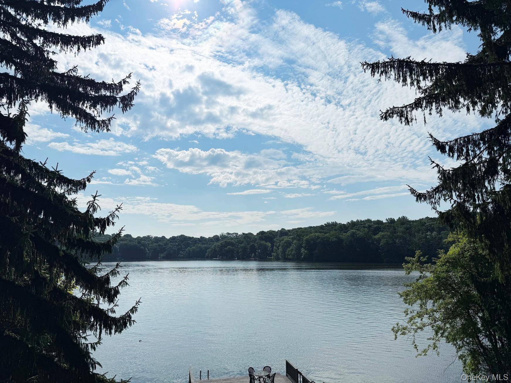 11 Lakeside RD, Mahopac, NY 10541