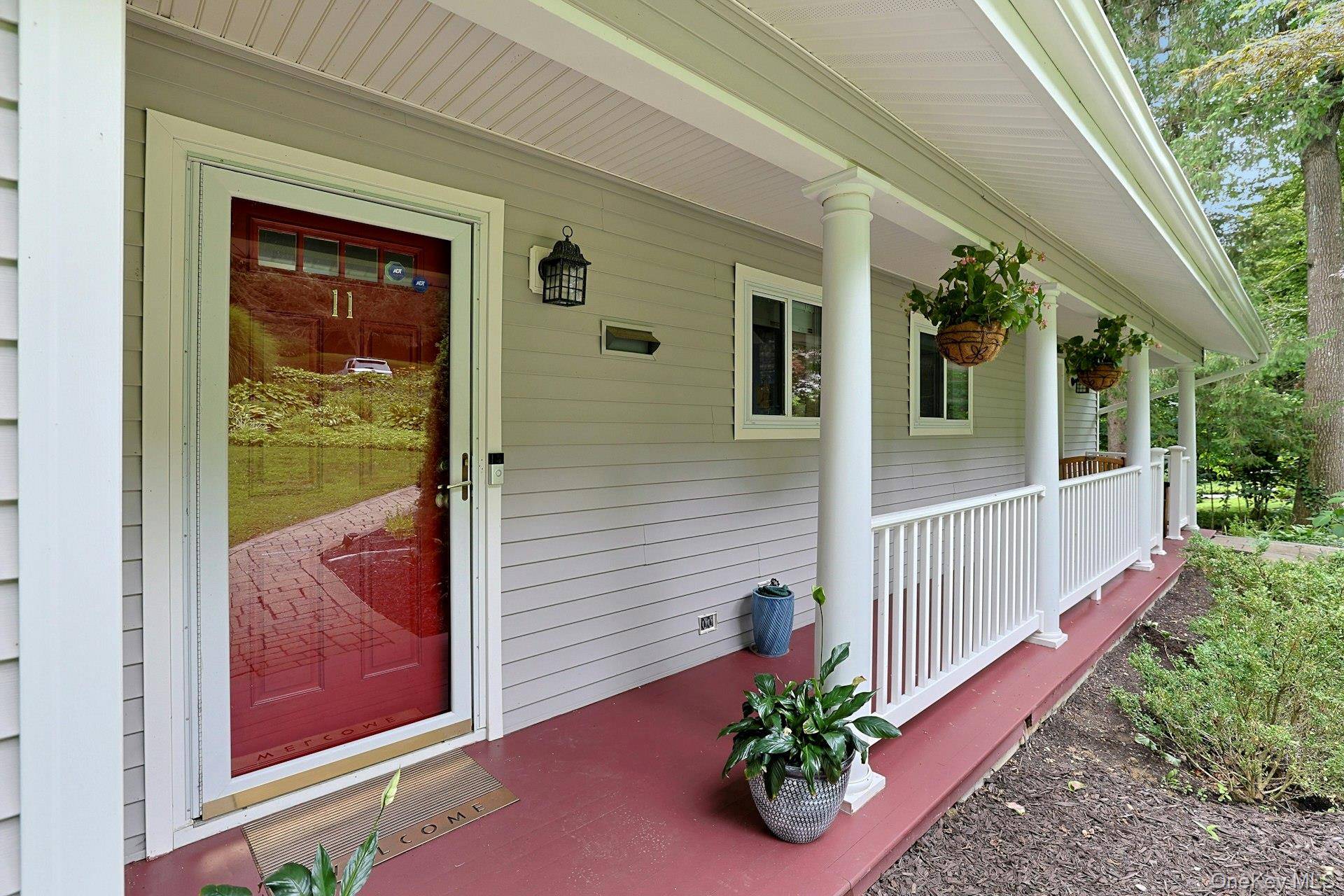 11 Lakeside RD, Mahopac, NY 10541