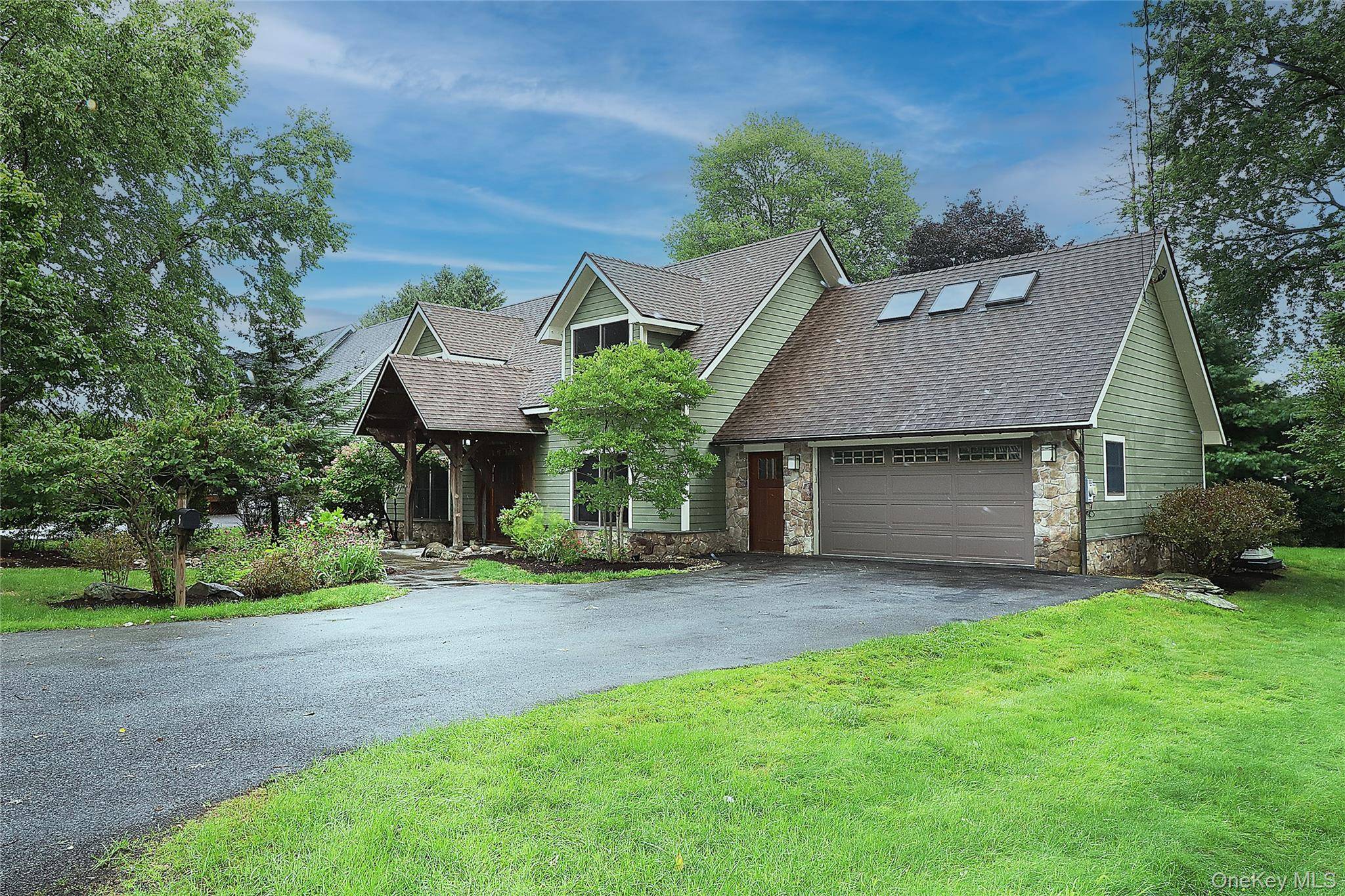 5 Prospect ST, Rhinebeck, NY 12572