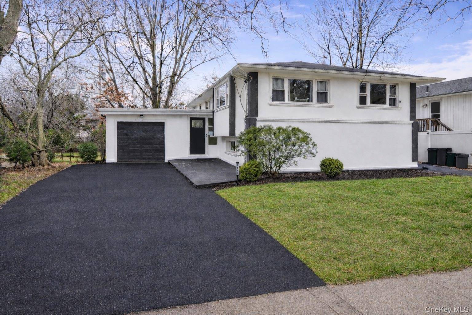 1016 Westwood RD, Woodmere, NY 11598