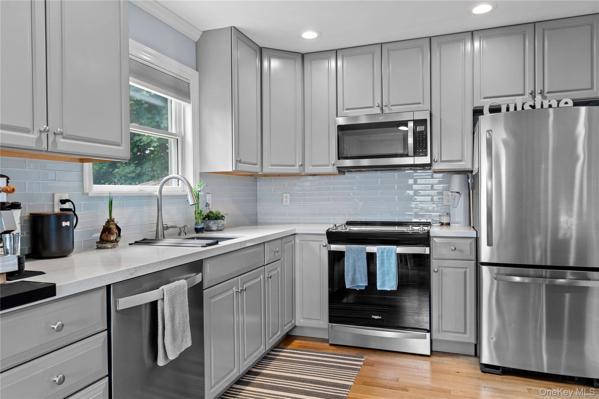 36 Grandview DR, Mahopac, NY 10541