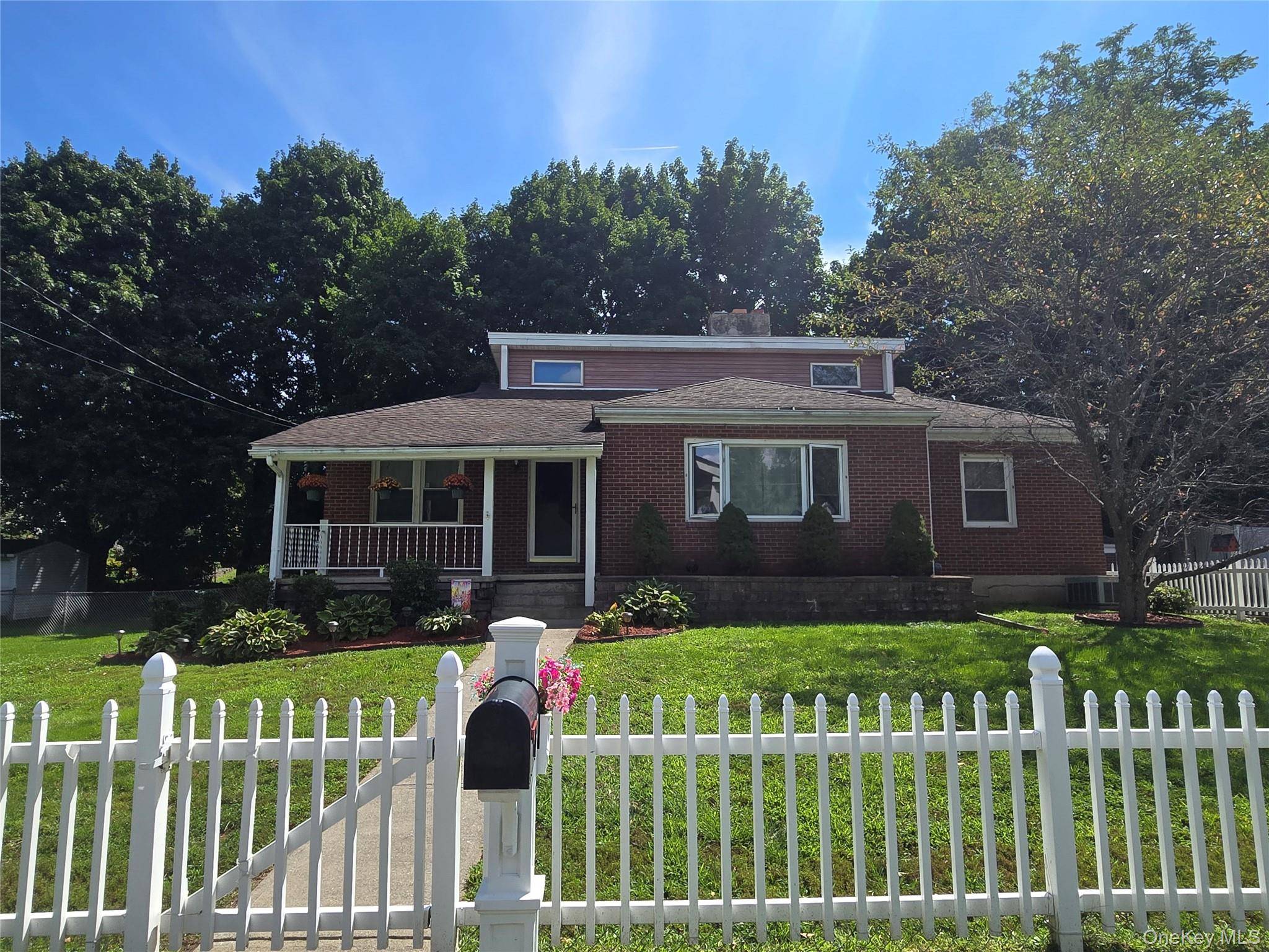 67 Myrtle AVE, New Windsor, NY 12553