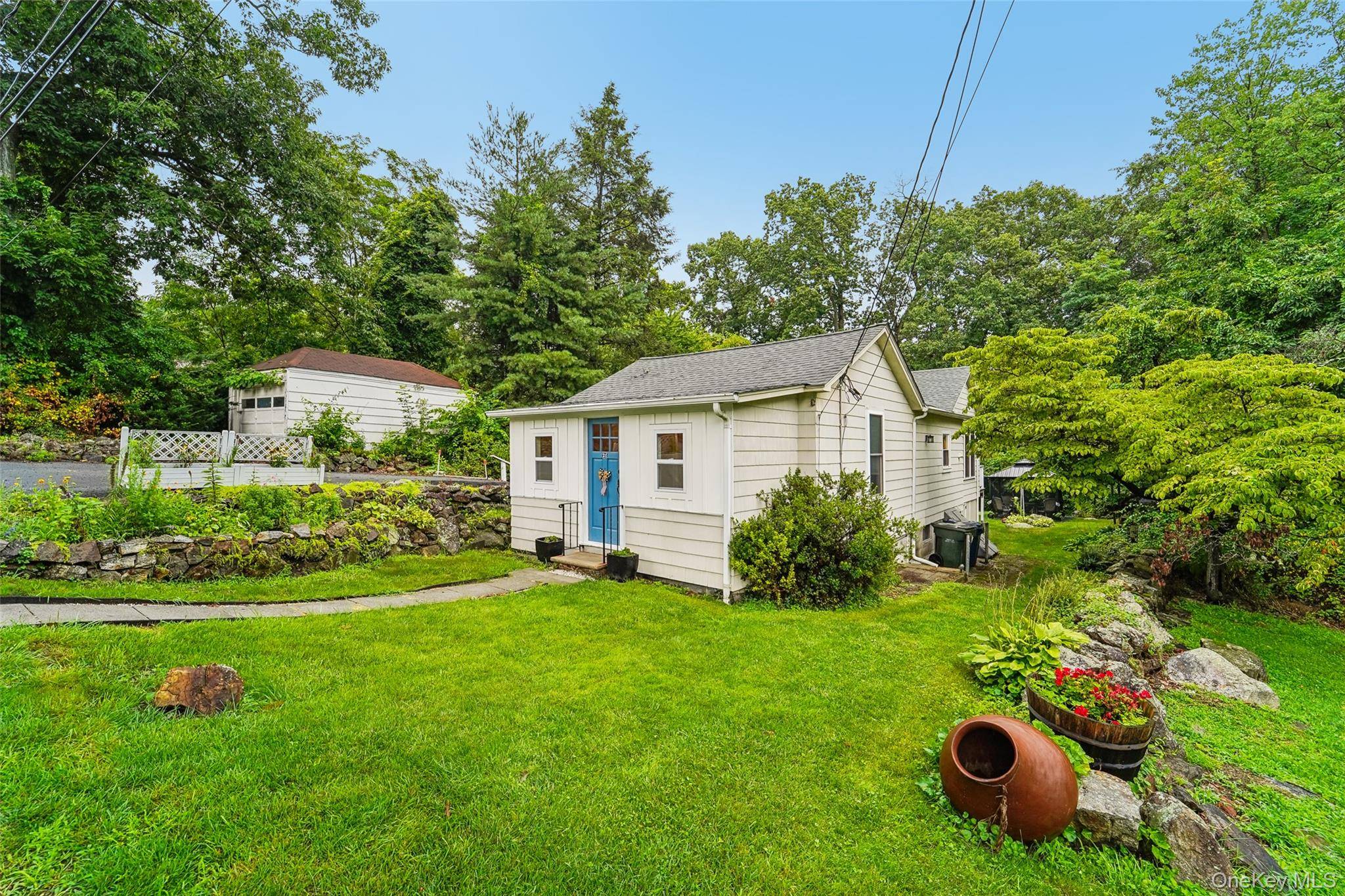 21 Garrison RD, Highland Falls, NY 10928