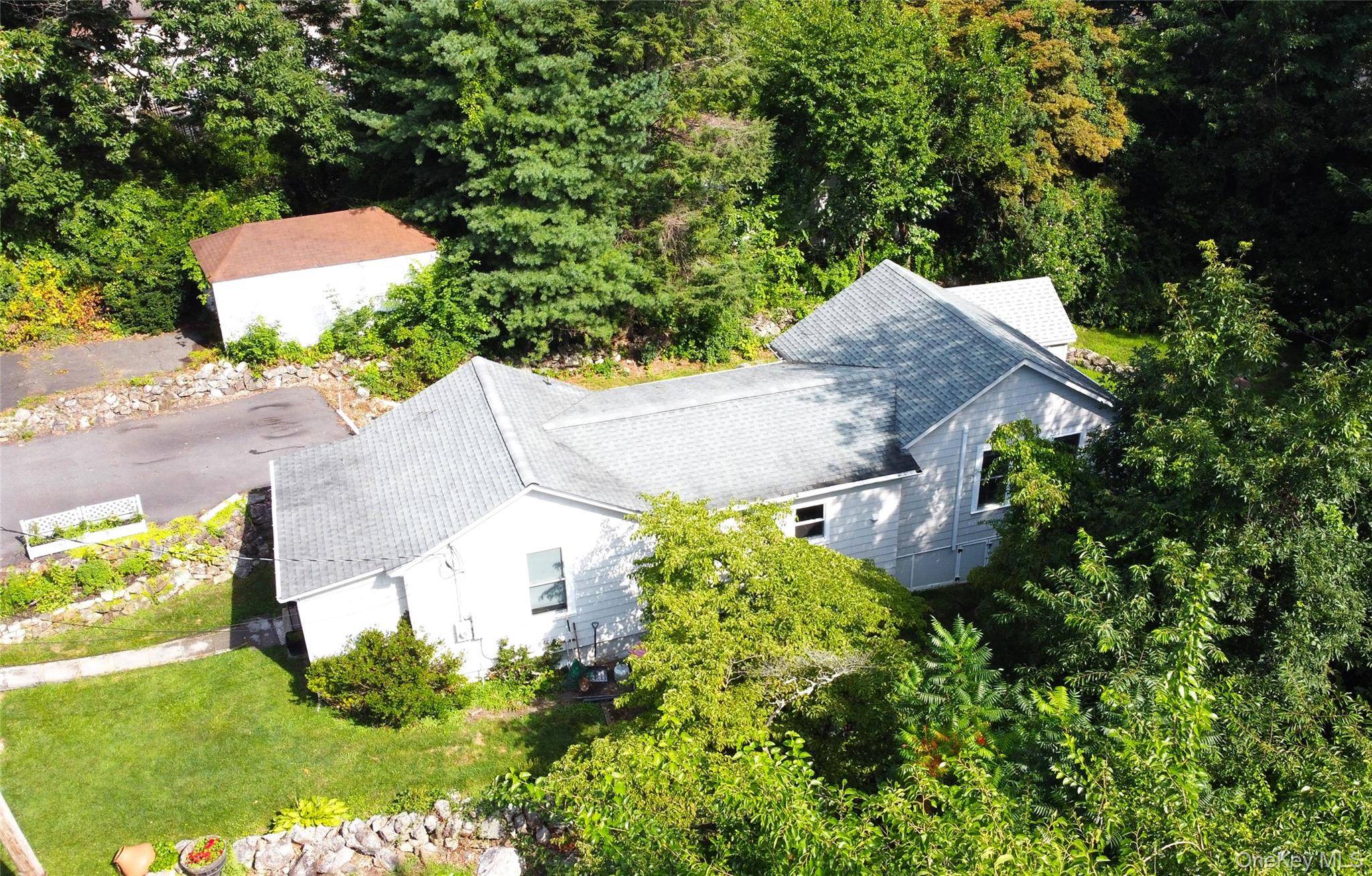 21 Garrison RD, Highland Falls, NY 10928
