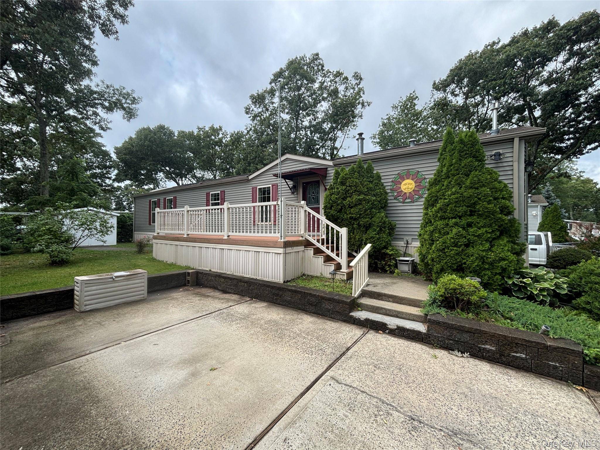 1661 Old Country RD #84, Riverhead, NY 11901