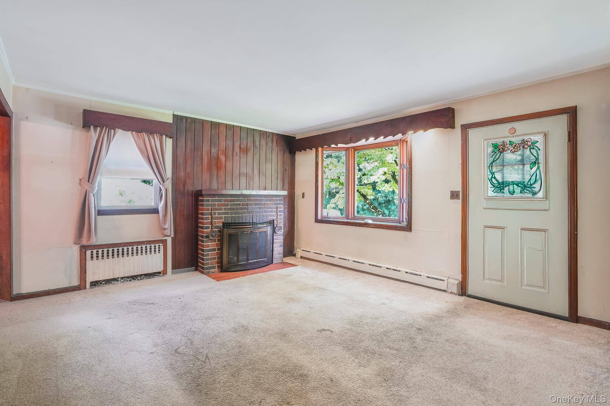 12 Raymond ST, Montrose, NY 10548