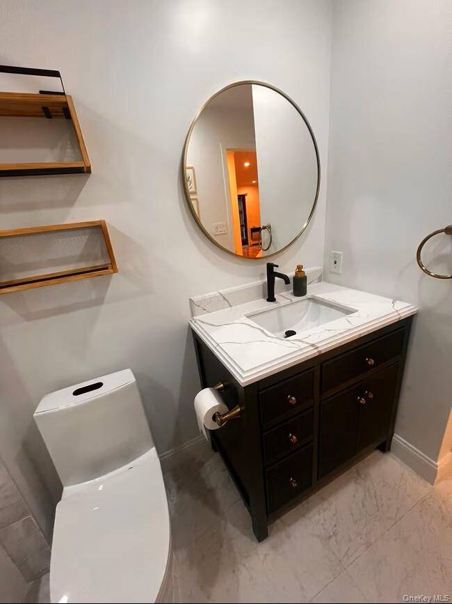 28 Hillside TER #F, White Plains, NY 10601