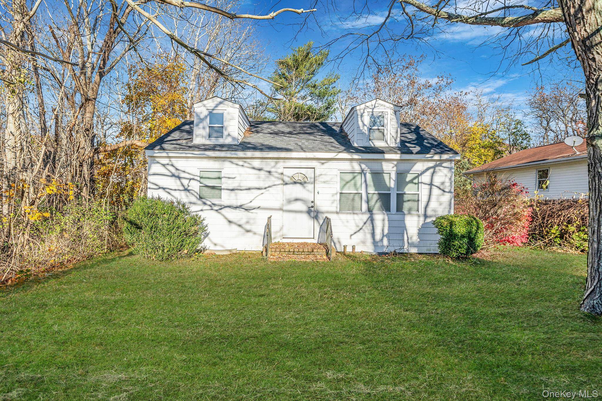 24485 Main RD, Mattituck, NY 11935
