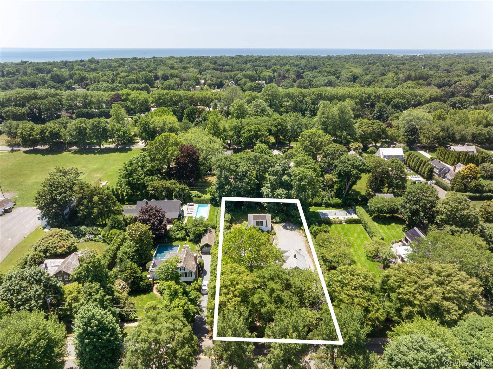 93 Buell LN, East Hampton, NY 11937