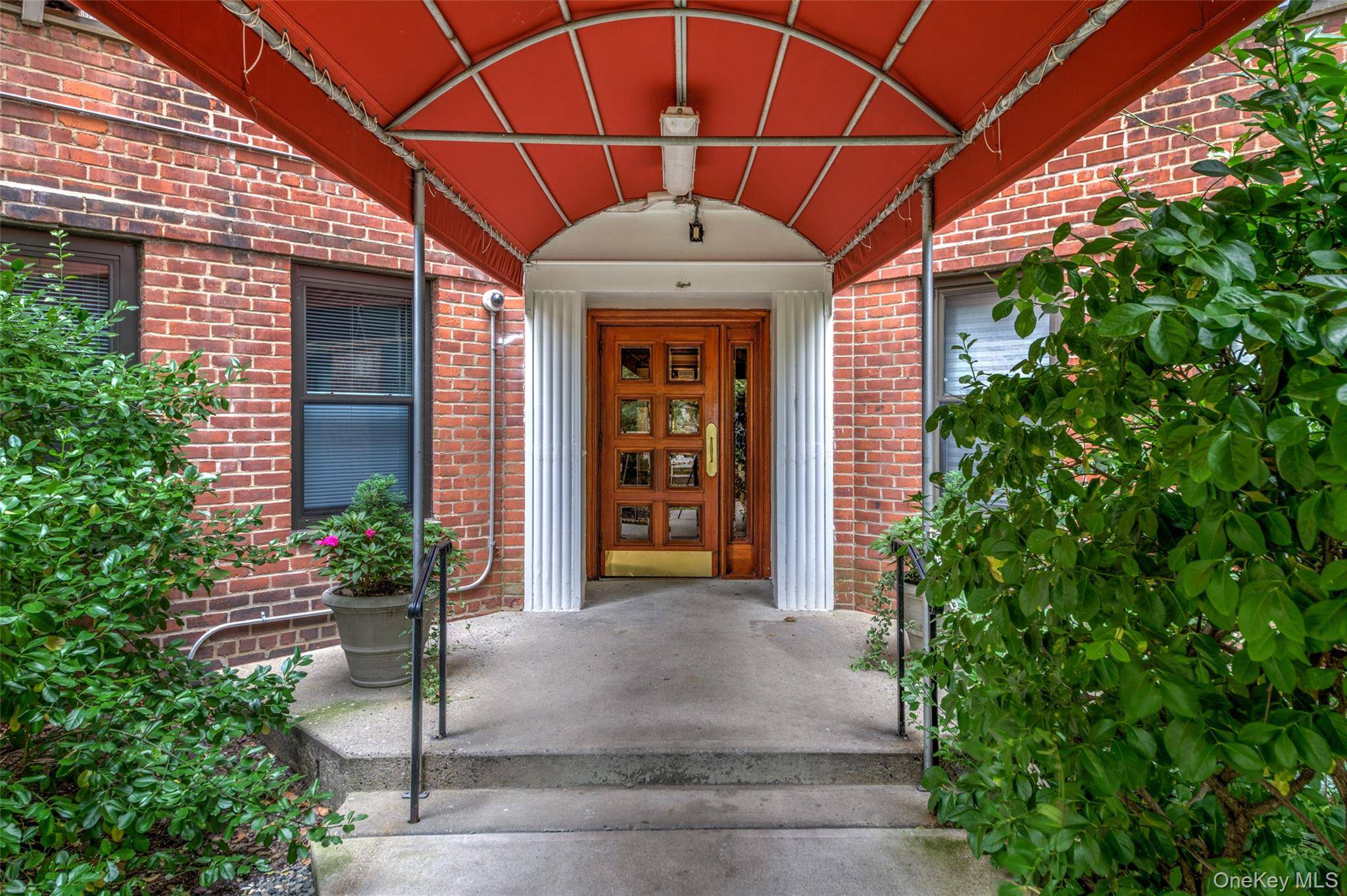 171 Pearsall DR #6E/6F, Mount Vernon, NY 10552