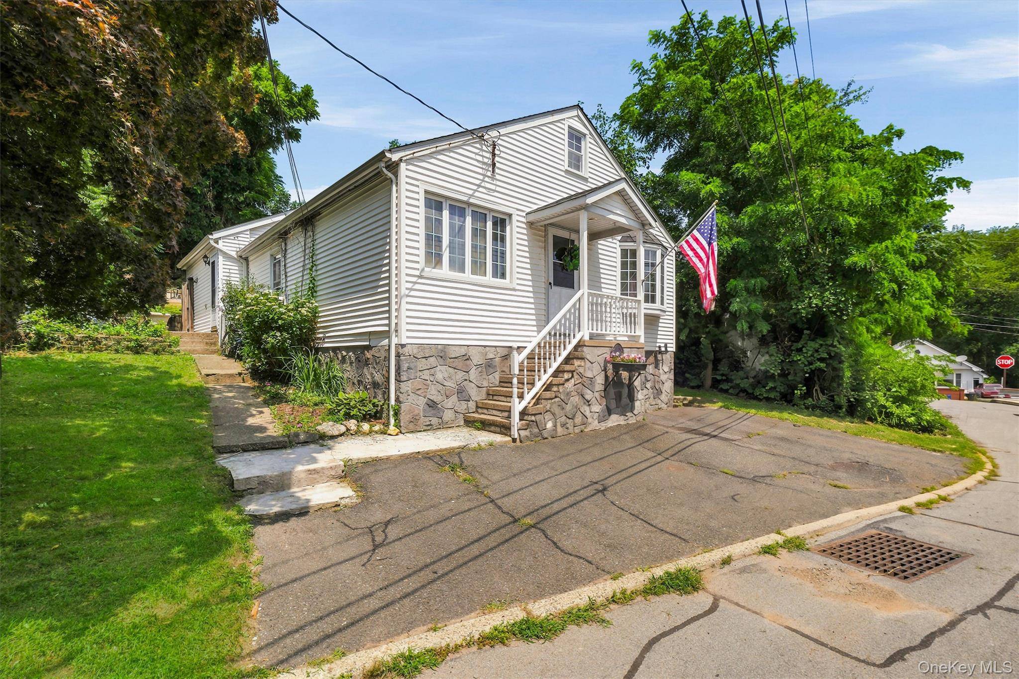 6 Cherry ST, Fort Montgomery, NY 10922