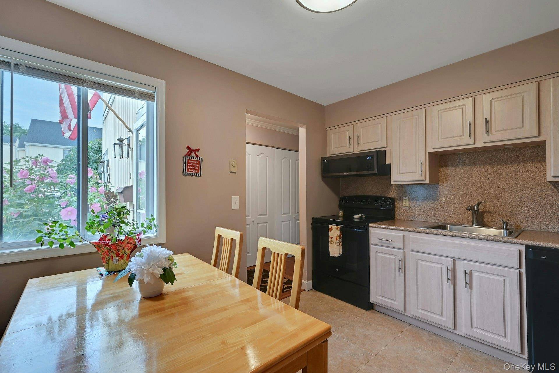 26 Kenneth Stuart #A, Mohegan Lake, NY 10547