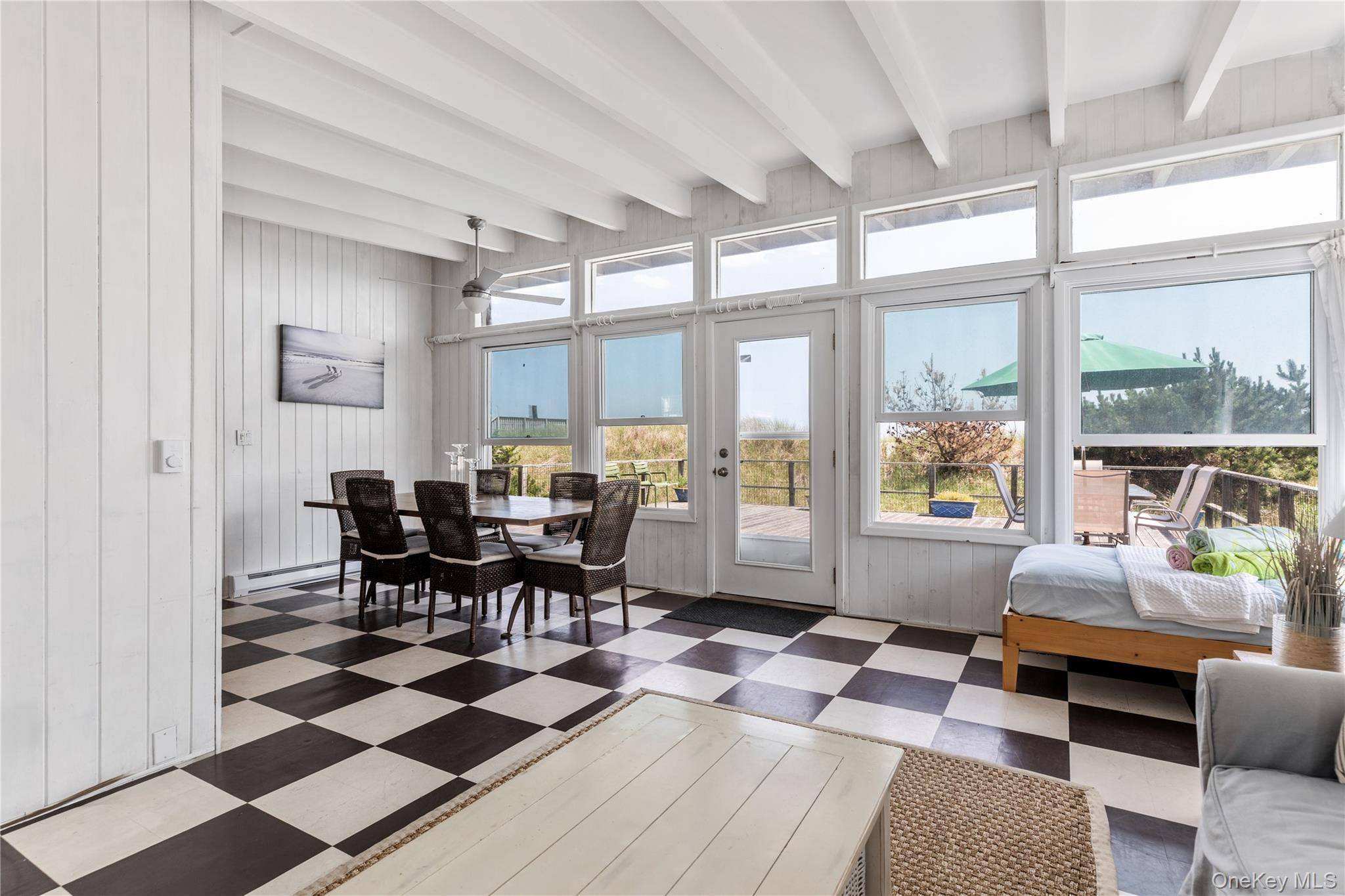 59 Laurel AVE, Seaview, NY 11770