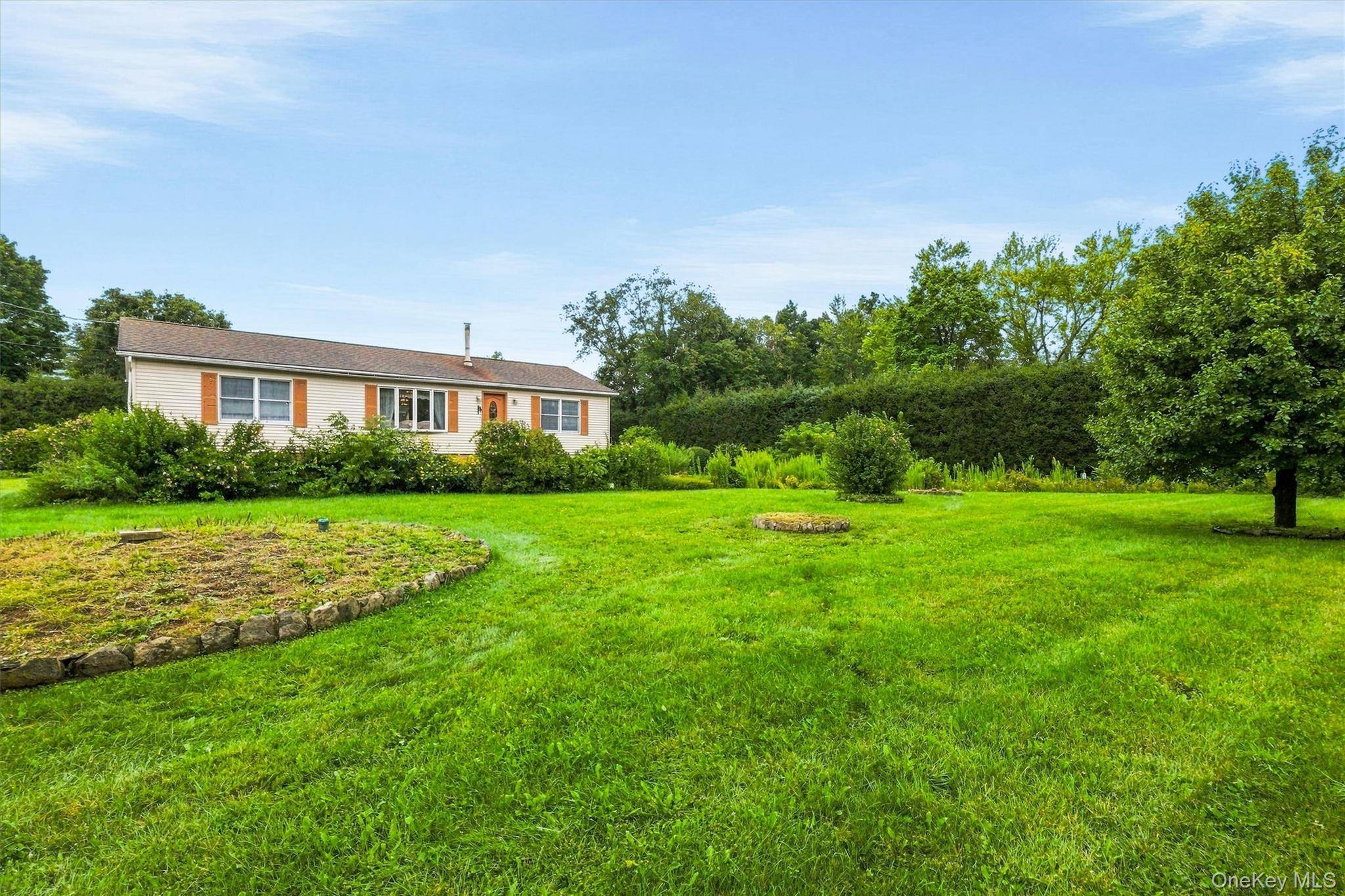 66 Reservoir RD, Pawling, NY 12564