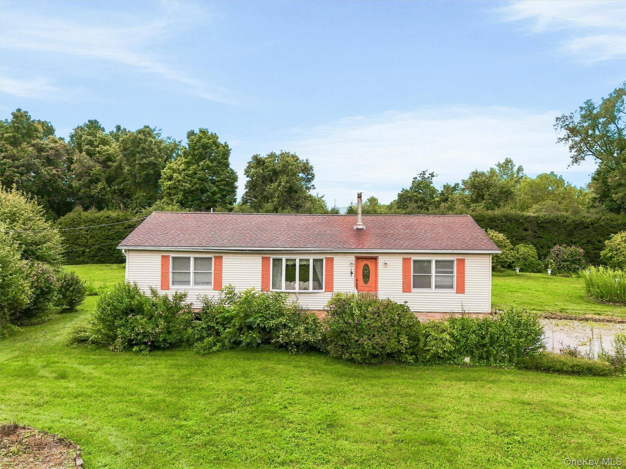 66 Reservoir RD, Pawling, NY 12564