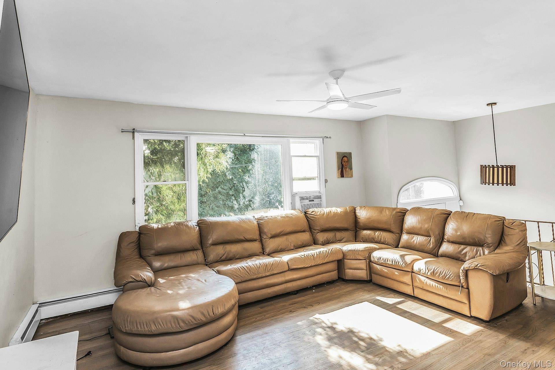 1 Karen CT, Bayville, NY 11709