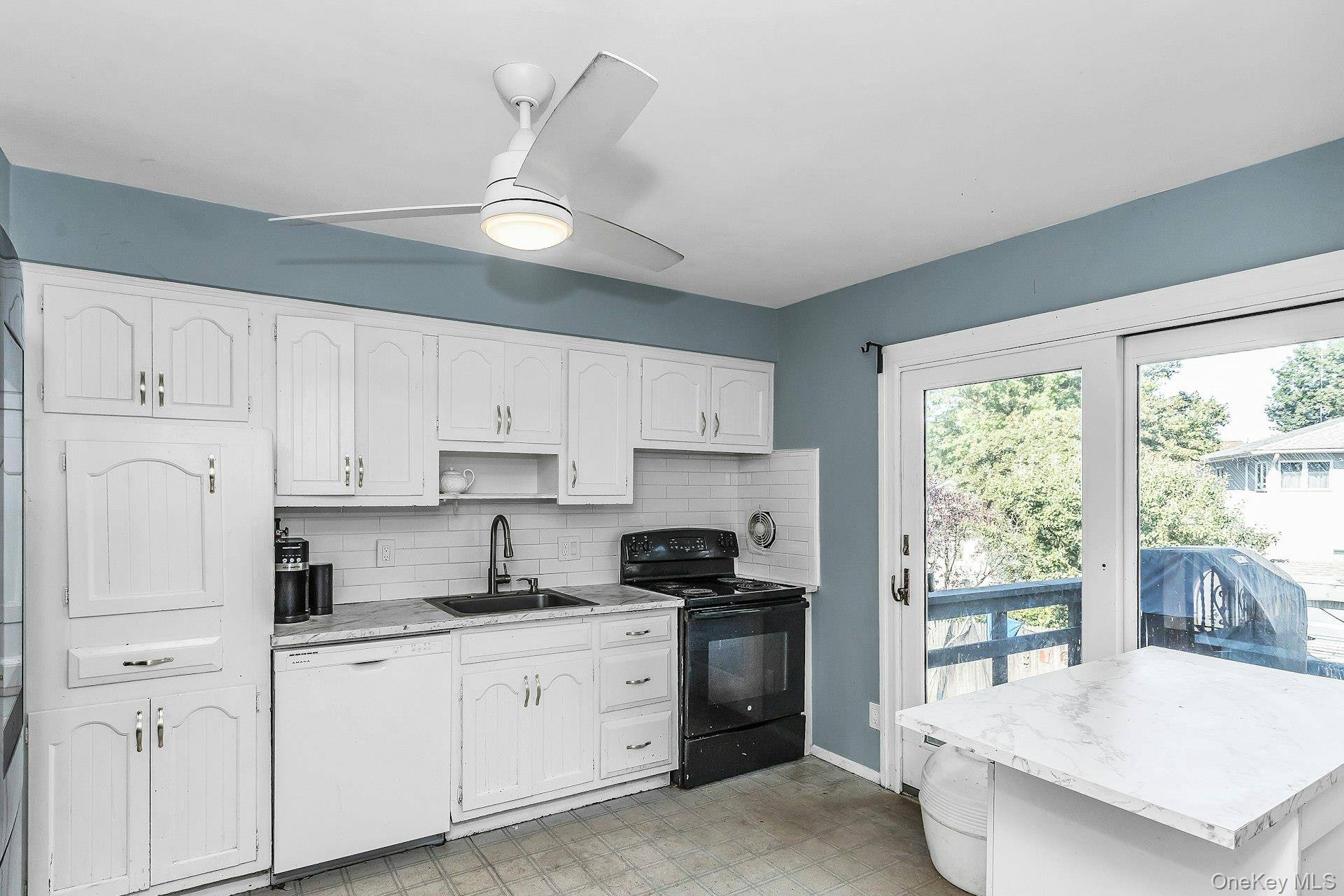 1 Karen CT, Bayville, NY 11709
