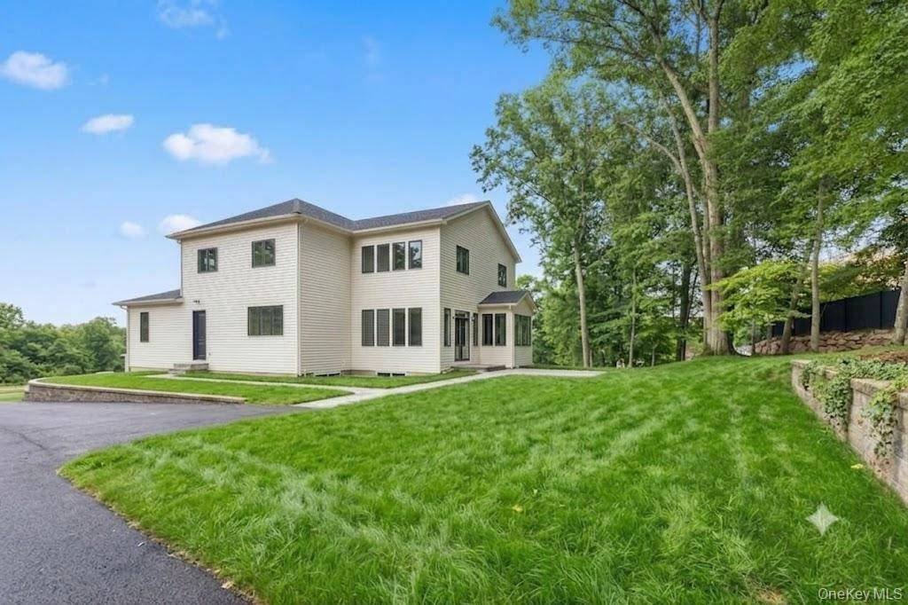 31 Argo LN, Monsey, NY 10977