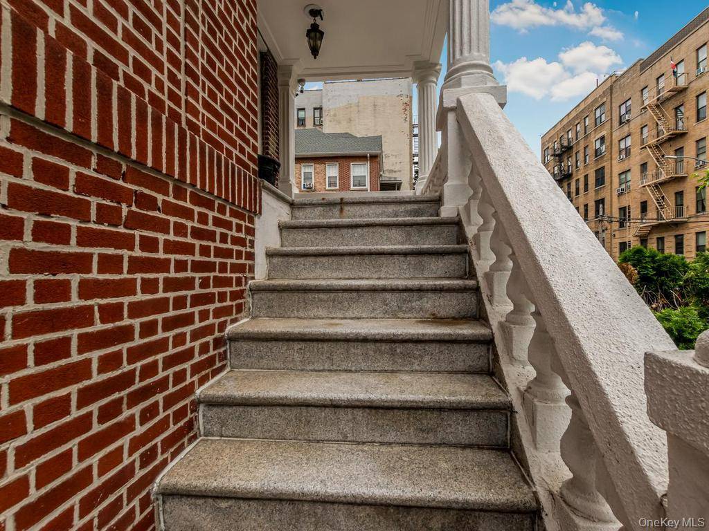 1858 Phelan PL, Bronx, NY 10453