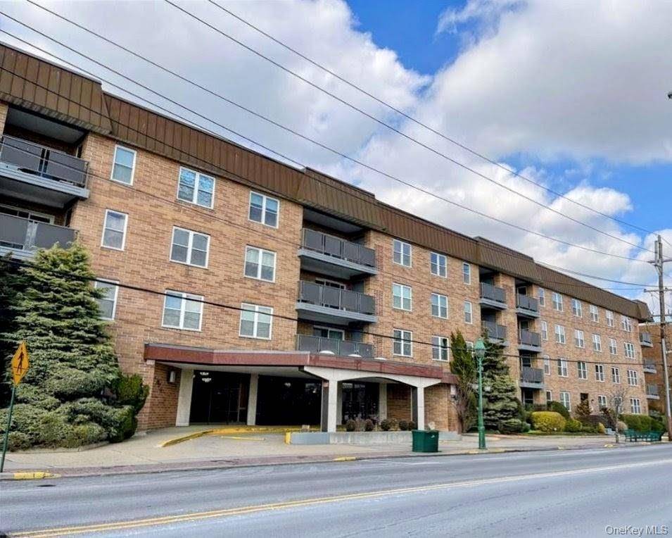360 Central AVE #415, Lawrence, NY 11559