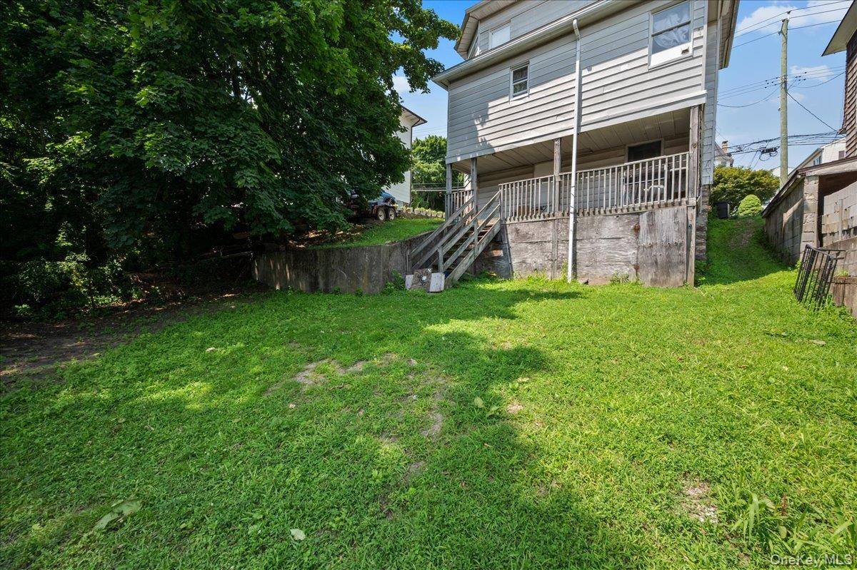 33 Soundview ST, Port Chester, NY 10573