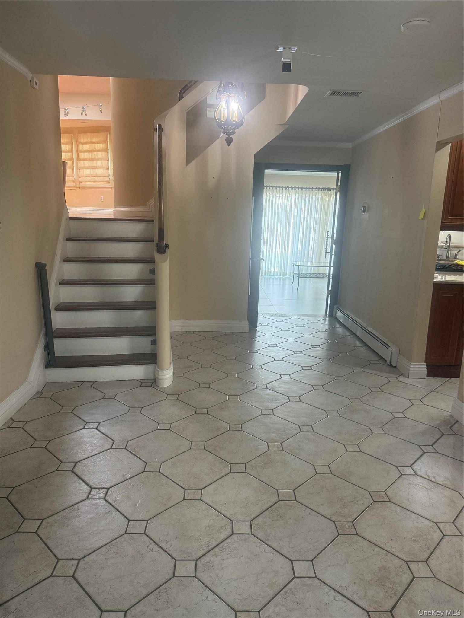 528 Halevy DR, Cedarhurst, NY 11516