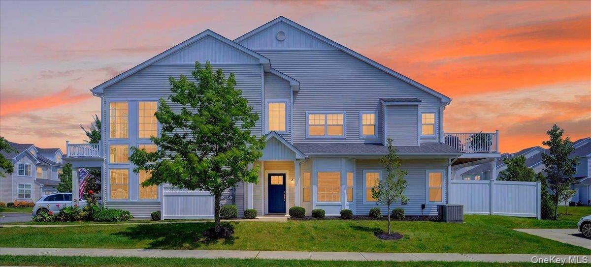 61 Avery DR, Center Moriches, NY 11934