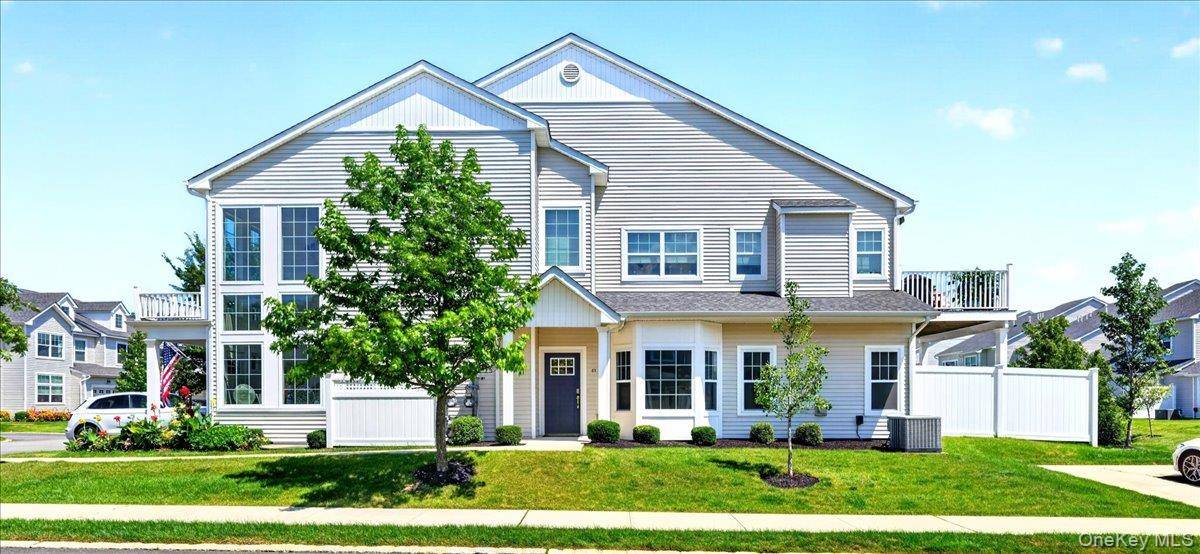 61 Avery DR, Center Moriches, NY 11934