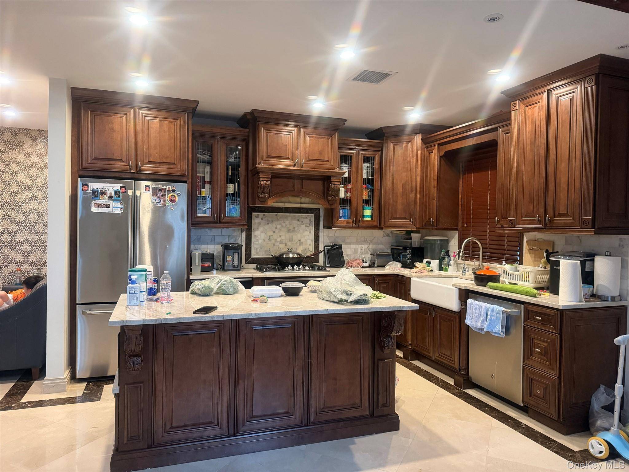 147-22 18th AVE, Whitestone, NY 11357
