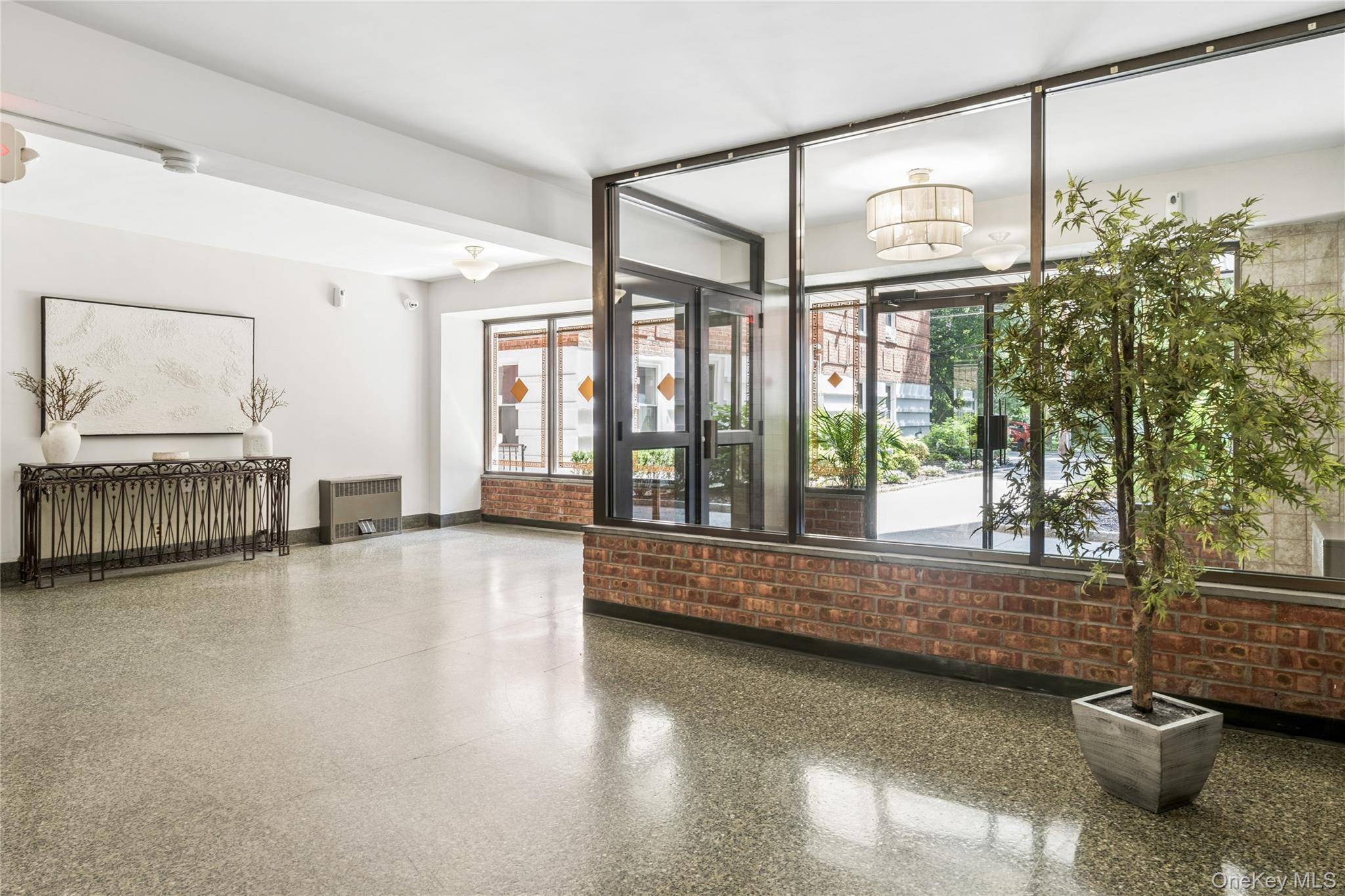 247 Parkview AVE #3P, Bronxville, NY 10708