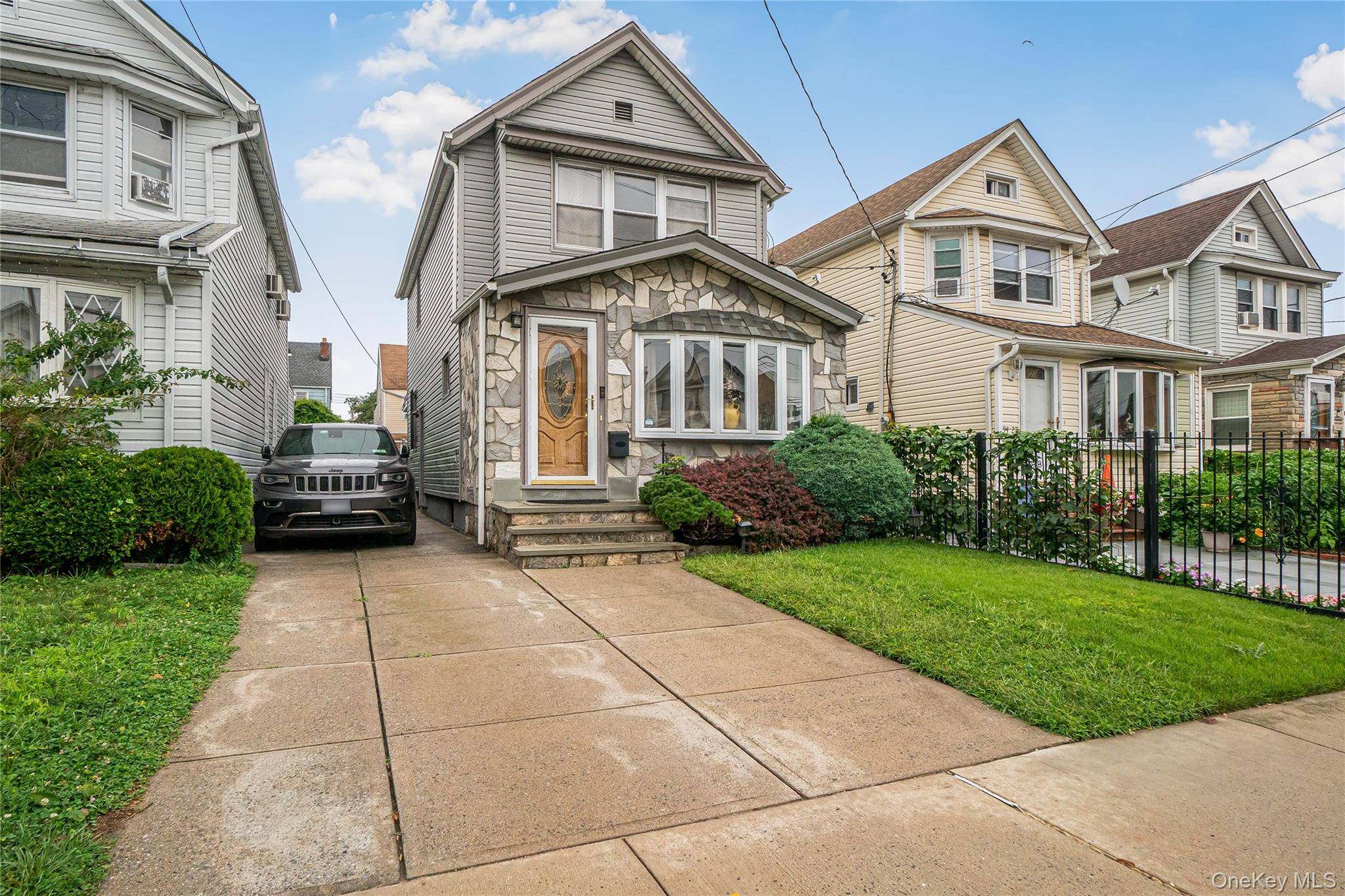 9423 209th ST, Queens Village, NY 11428