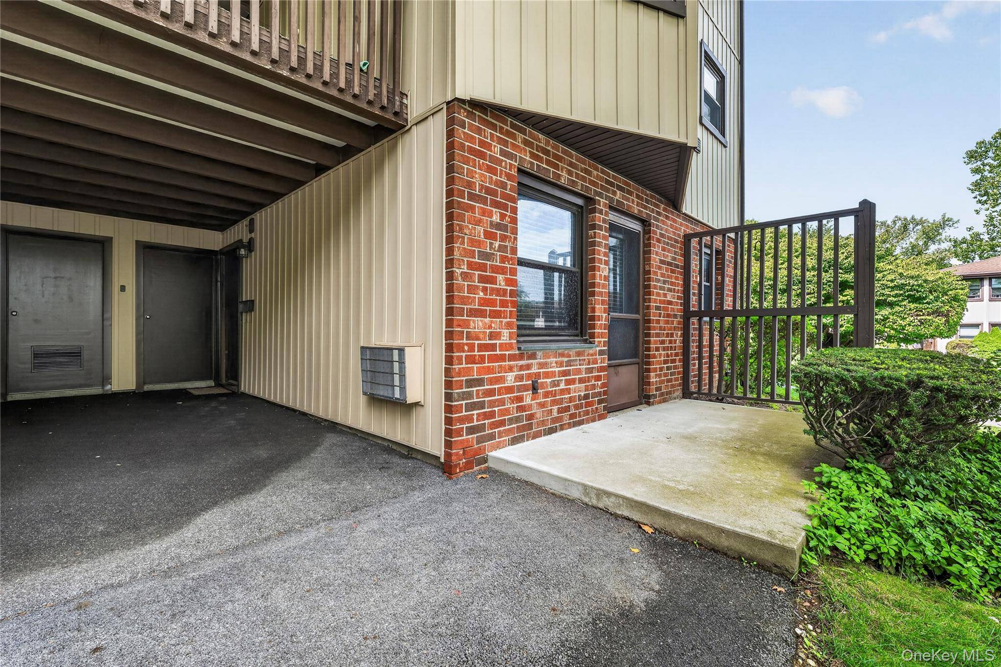 3 Hampton CT #B, Yorktown Heights, NY 10598