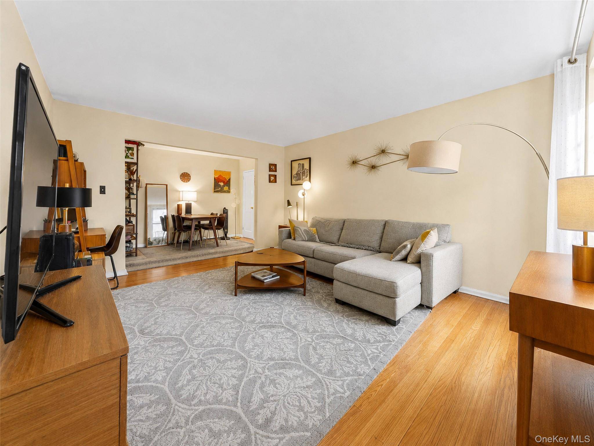 302 96th ST #4G, Brooklyn, NY 11209
