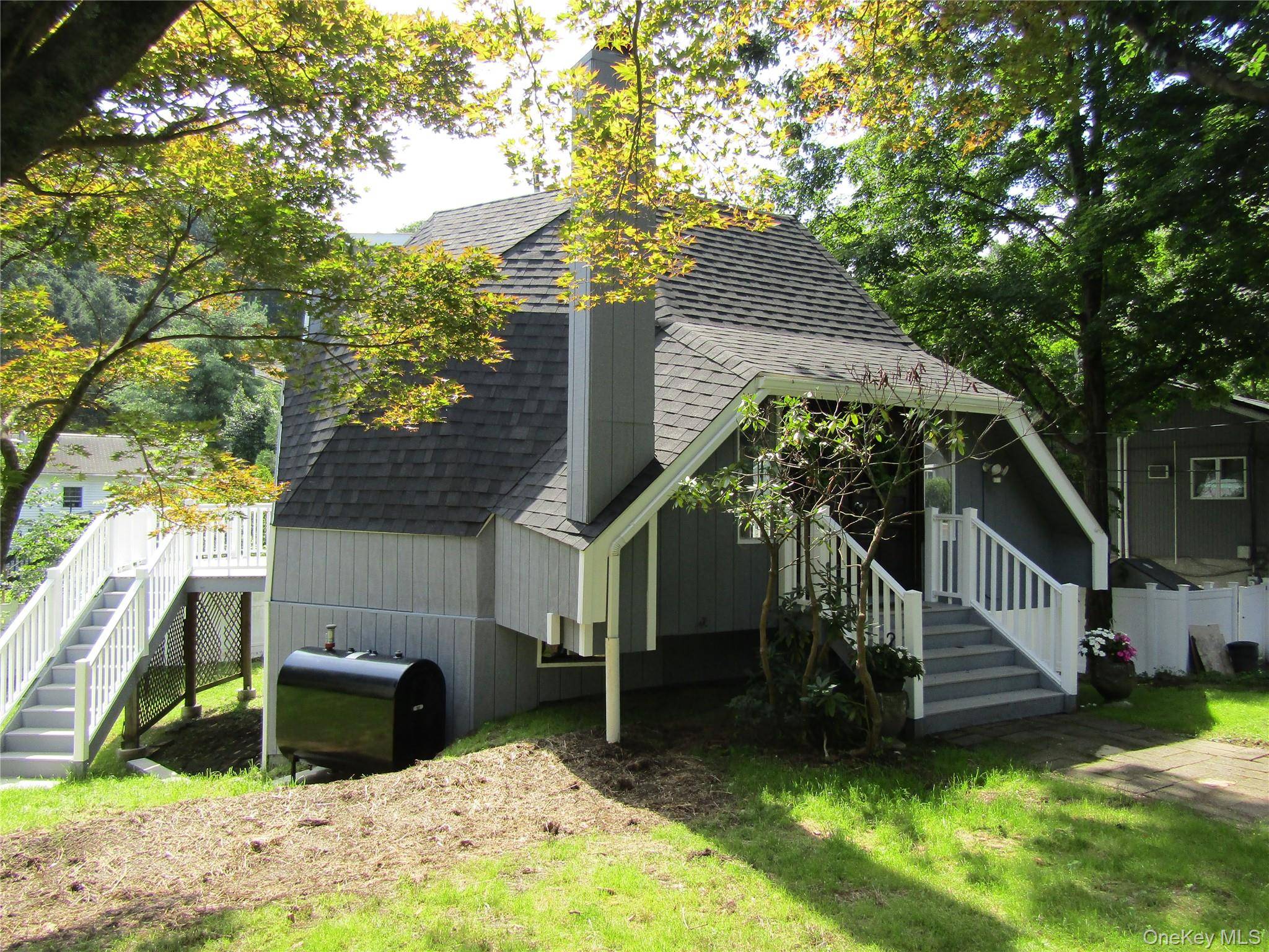 374 Sprout Brook RD, Garrison, NY 10524