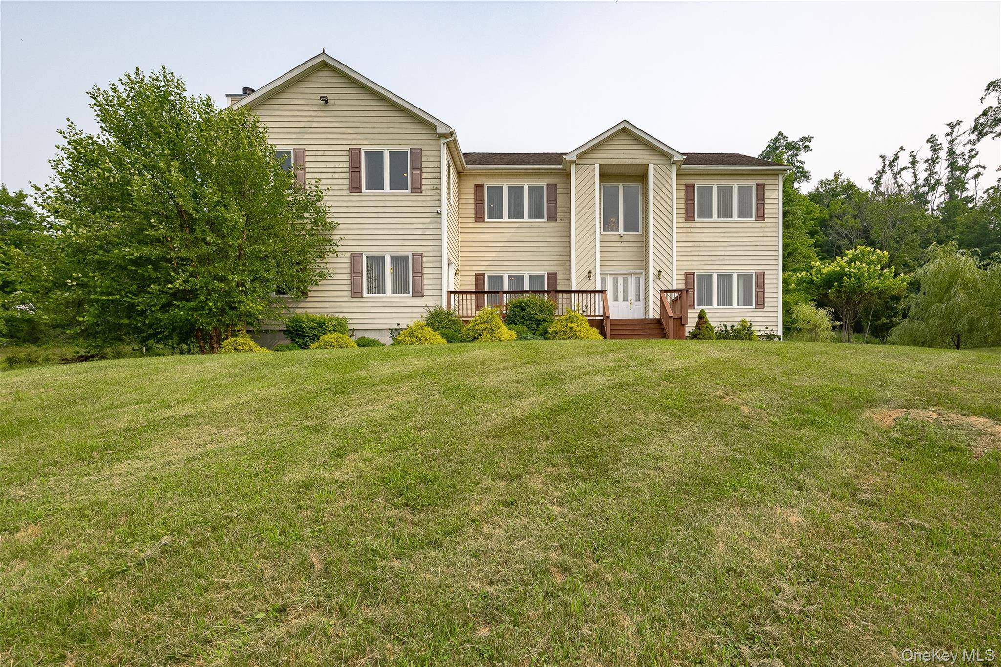 192 E Hook RD, Hopewell Junction, NY 12533
