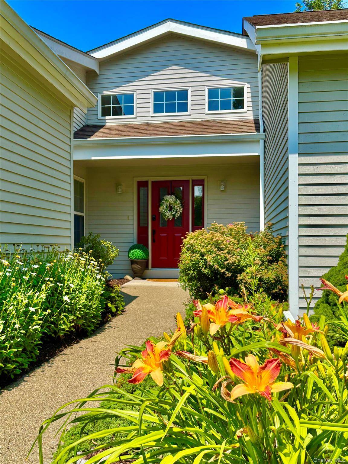 202 Cinnamon CIR, Rhinebeck, NY 12572