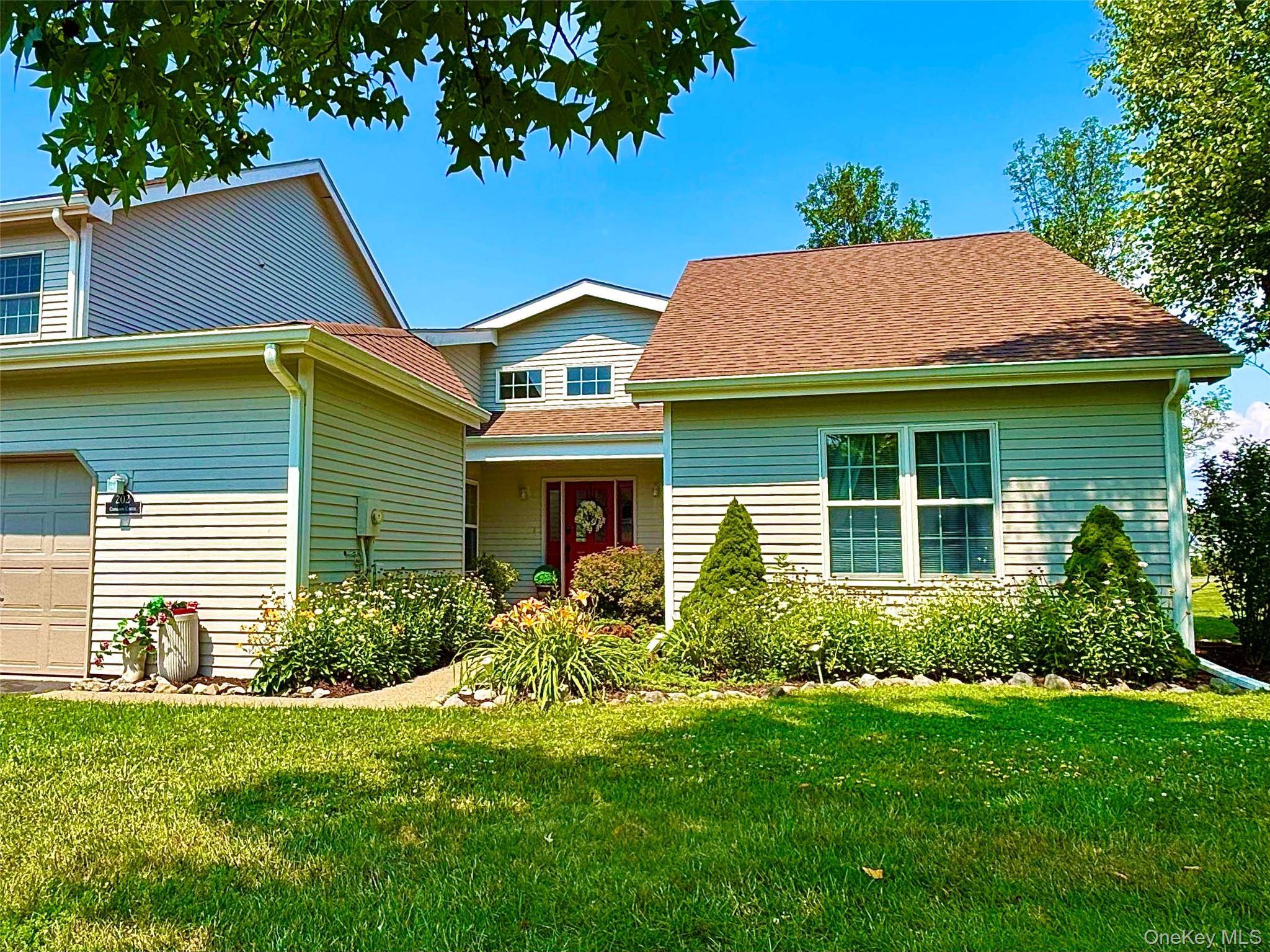 202 Cinnamon CIR, Rhinebeck, NY 12572