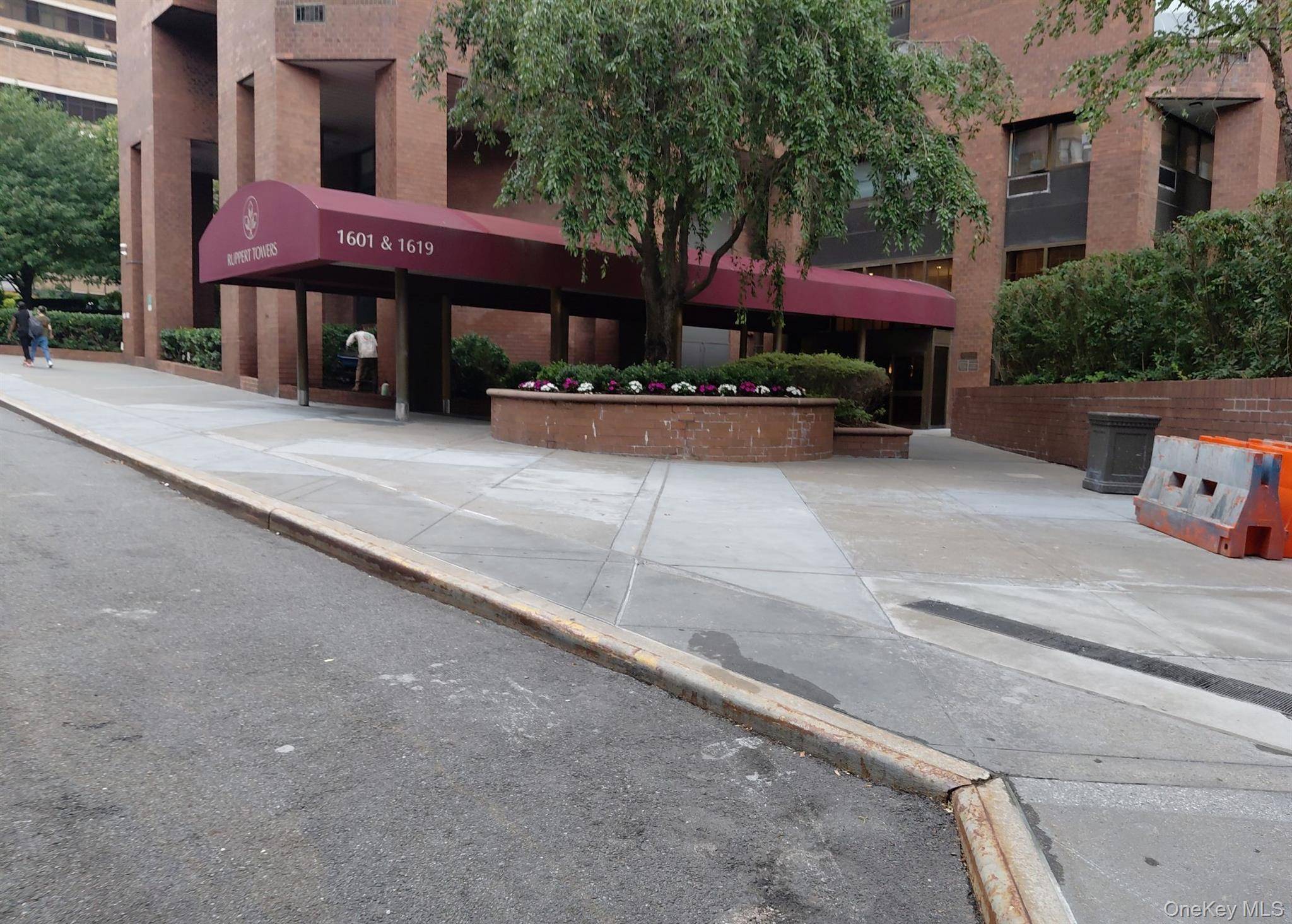 1601 3rd AVE #28C, New York (manhattan), NY 10128