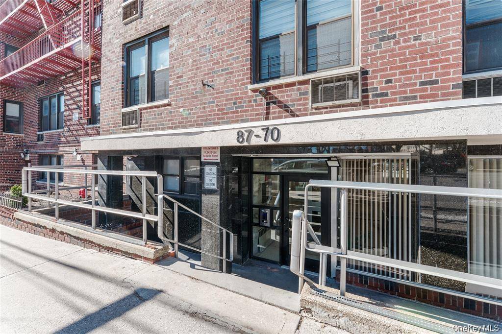 87-70 173rd St #7h, Jamaica, NY 11432