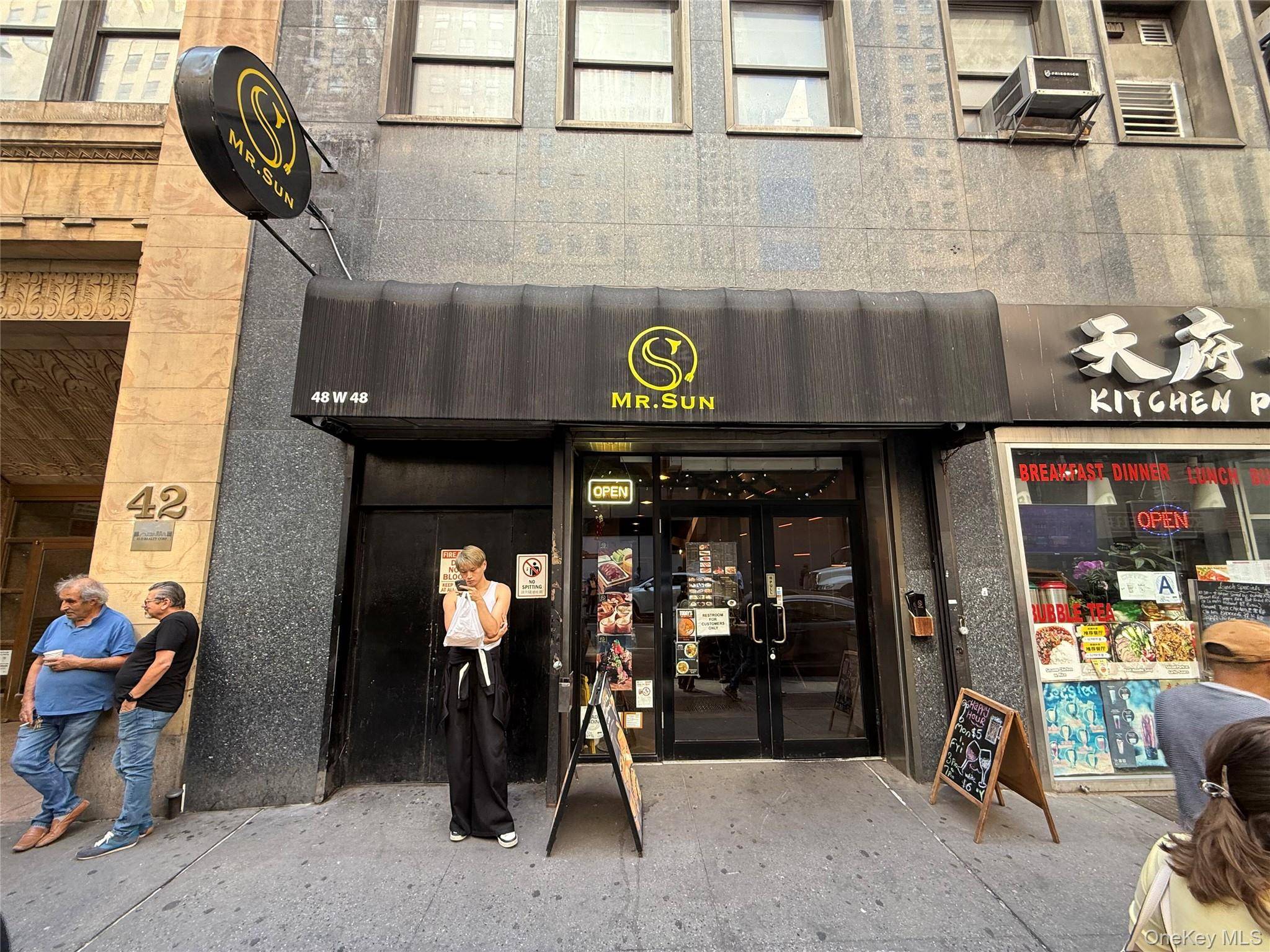 48 W 48th ST, New York (manhattan), NY 10036