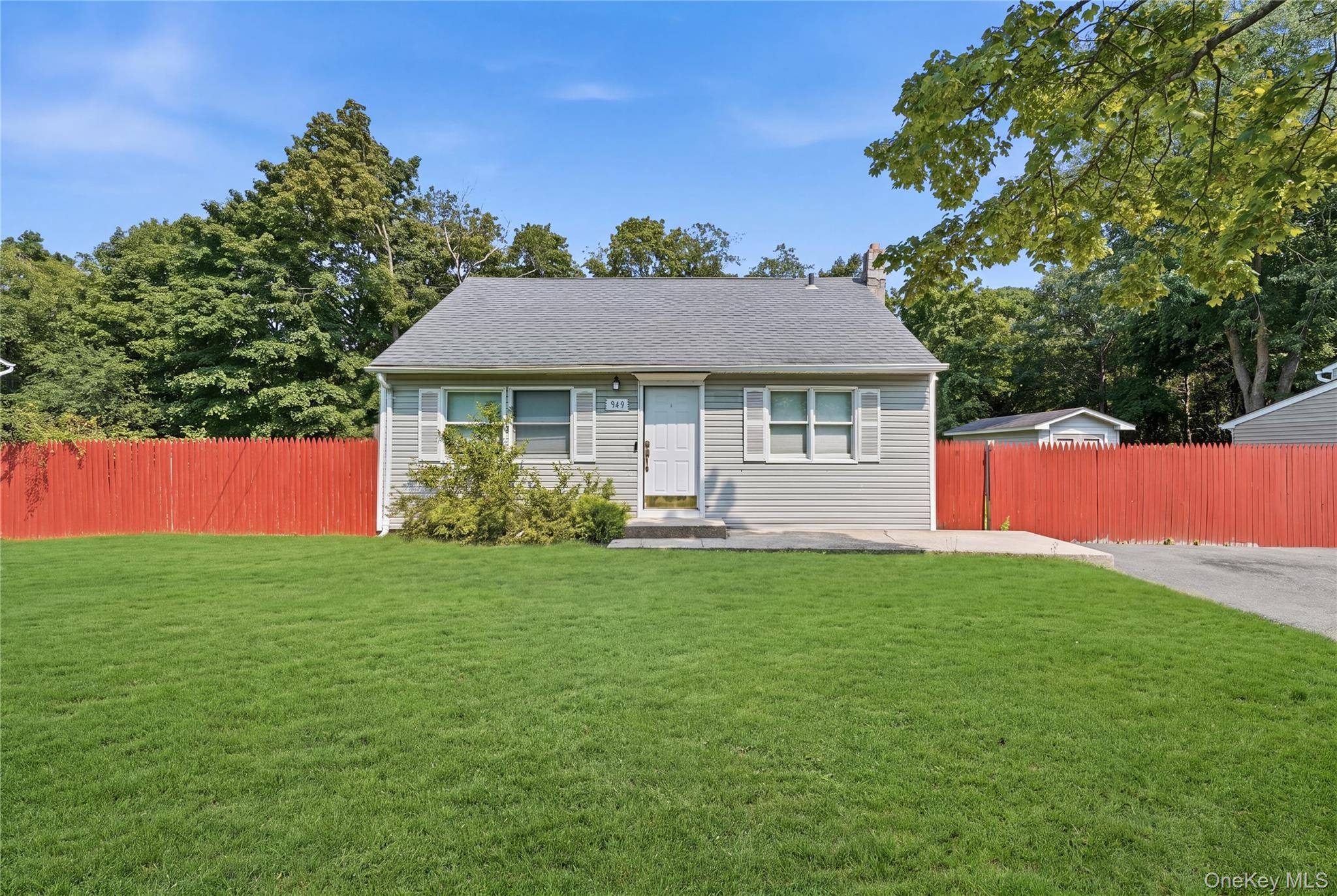 949 Taylor AVE, East Patchogue, NY 11772