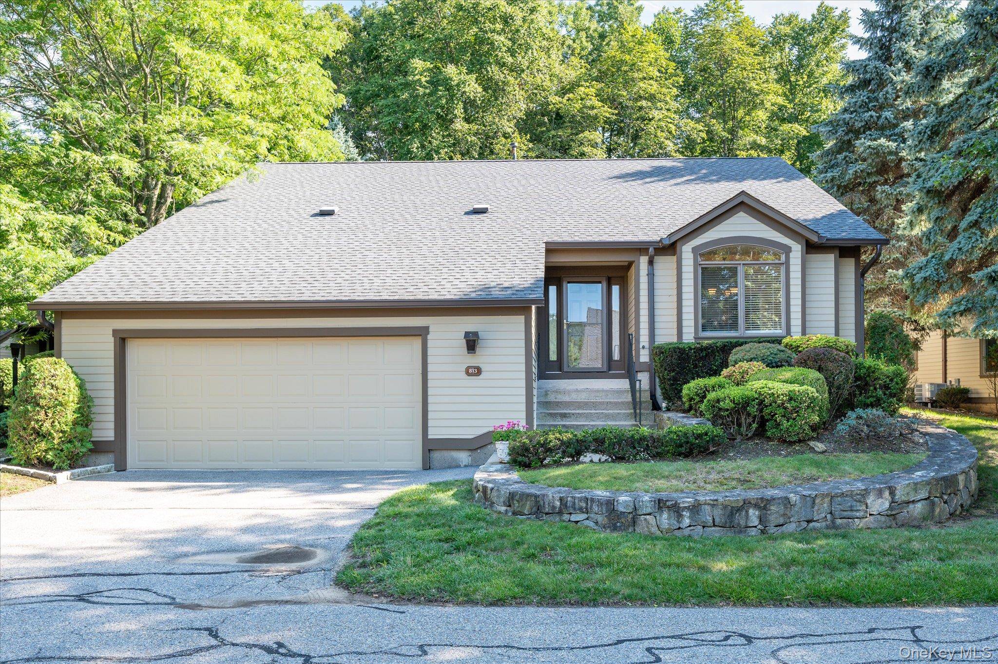 813 Heritage HLS, Somers, NY 10589