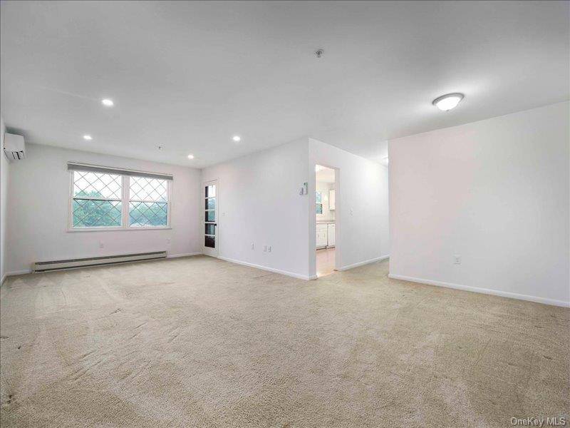 494 Sierra Vista LN, Valley Cottage, NY 10989