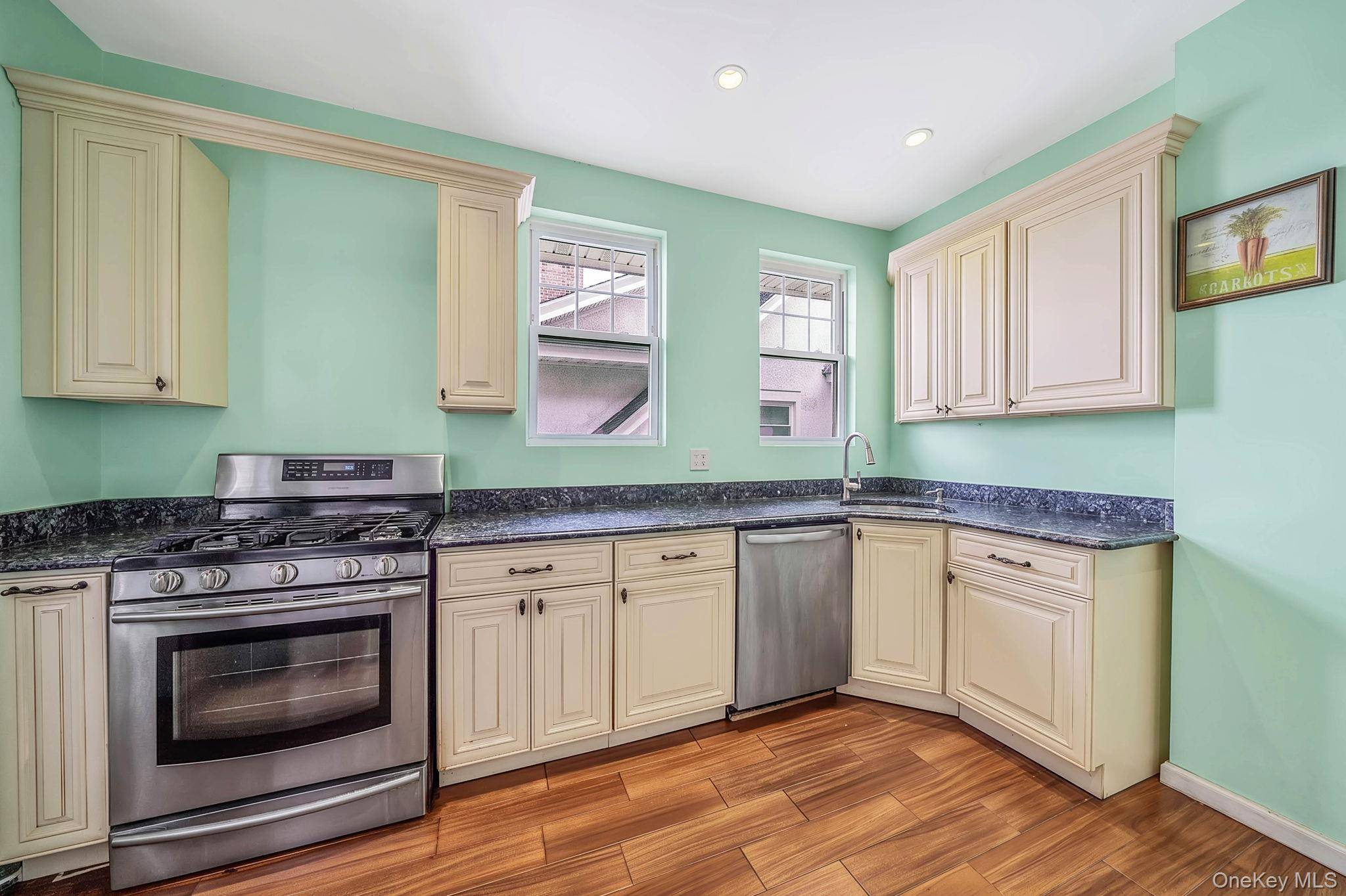 425 S Columbus AVE, Mount Vernon, NY 10553