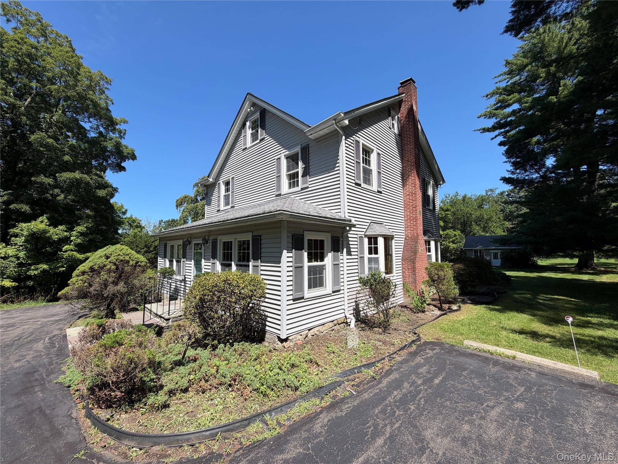 191 N Putt Corners RD, New Paltz, NY 12561