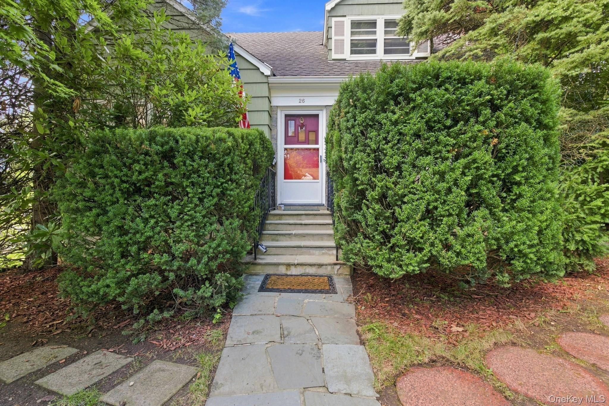 26 Reynolds PL, Scarsdale, NY 10583