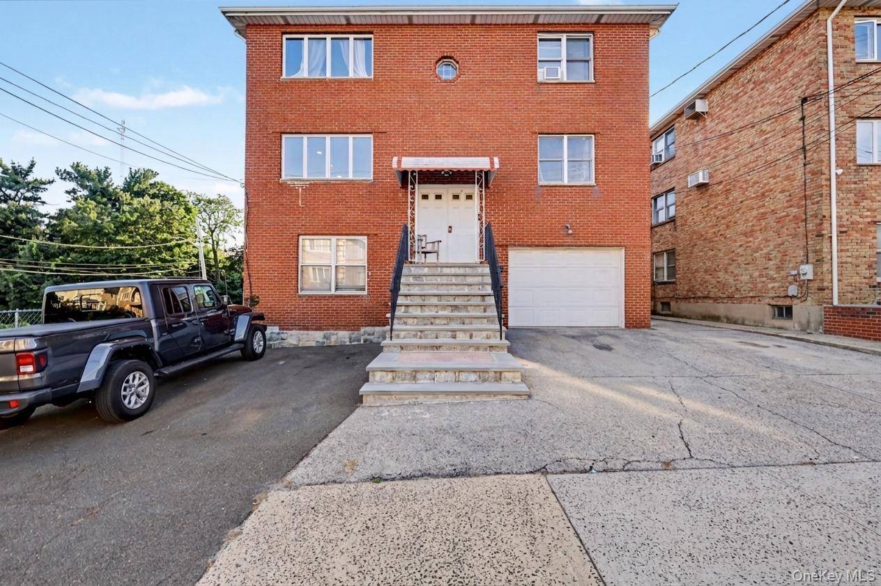 17 aka 13 Smart AVE, Yonkers, NY 10704