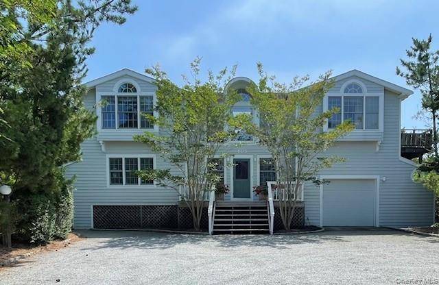 405 Dune RD, Westhampton Beach, NY 11978