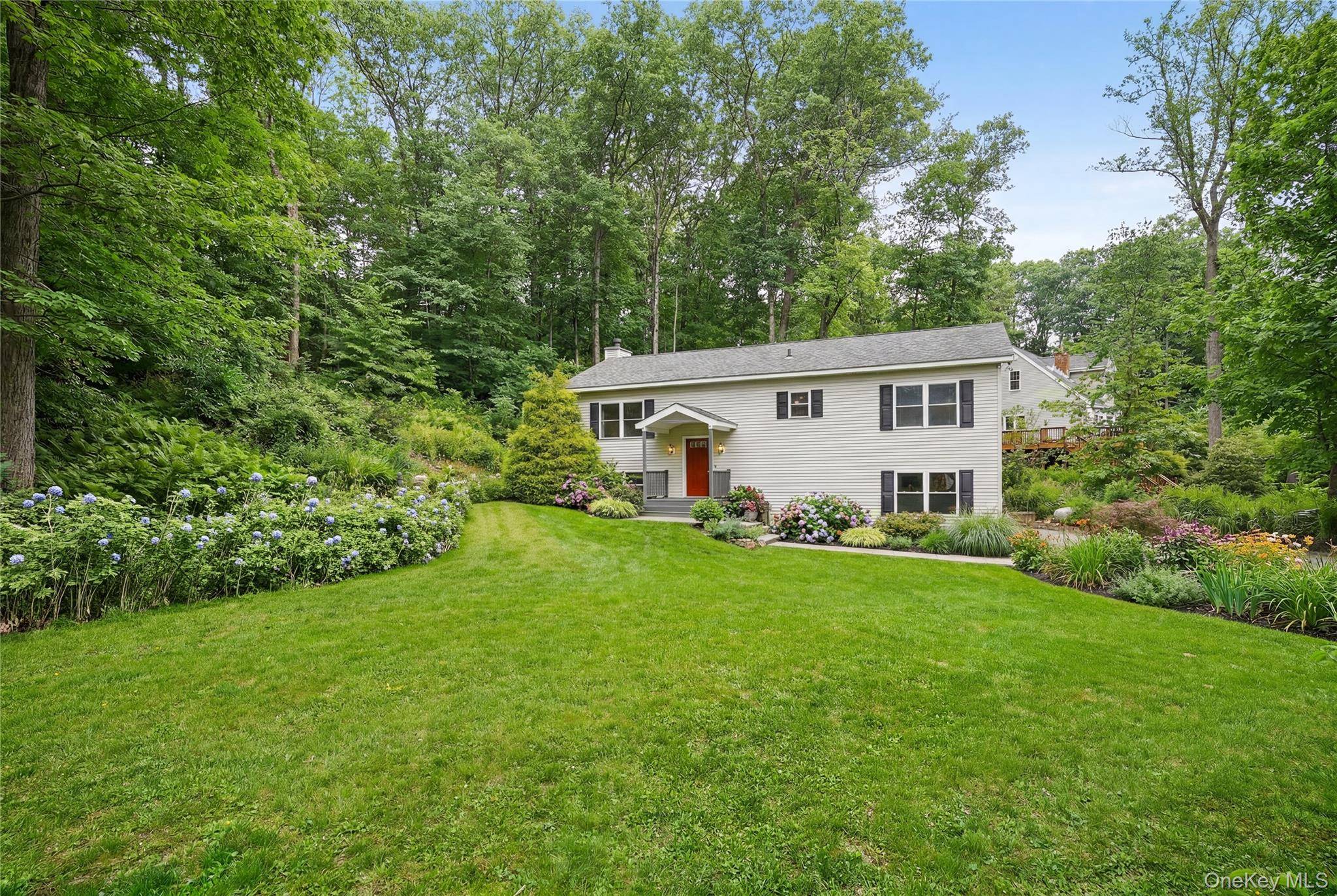 64 Gates DR, Patterson, NY 12563